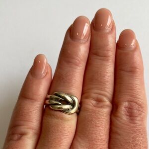 Sterling Silver Knot Ring [Size 6]